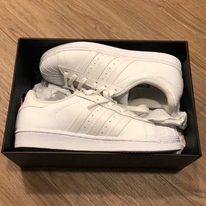 New Adidas super star white 7.5
